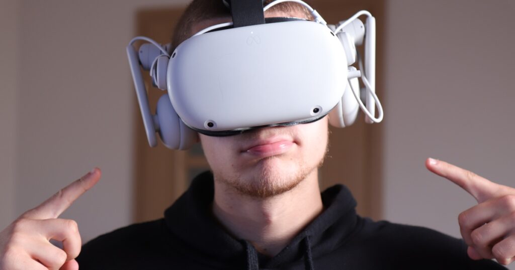 Kiwi Design Headphones look quite goofy...