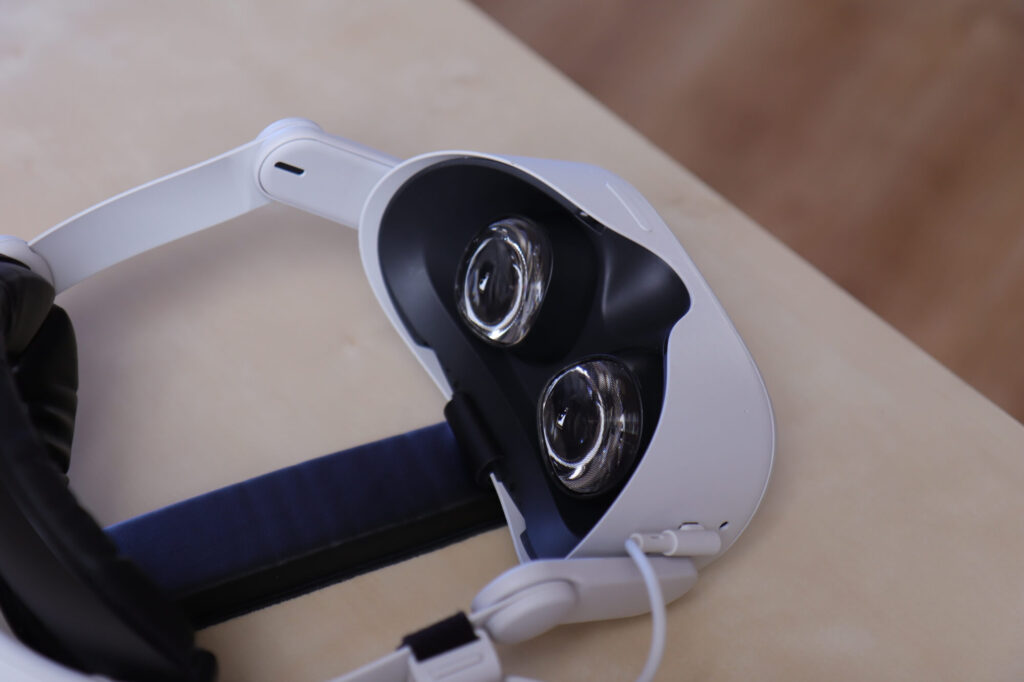 Quest 2 before installing facial interface