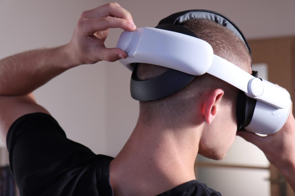 Adjusting Kiwi Design Battery Headstrap